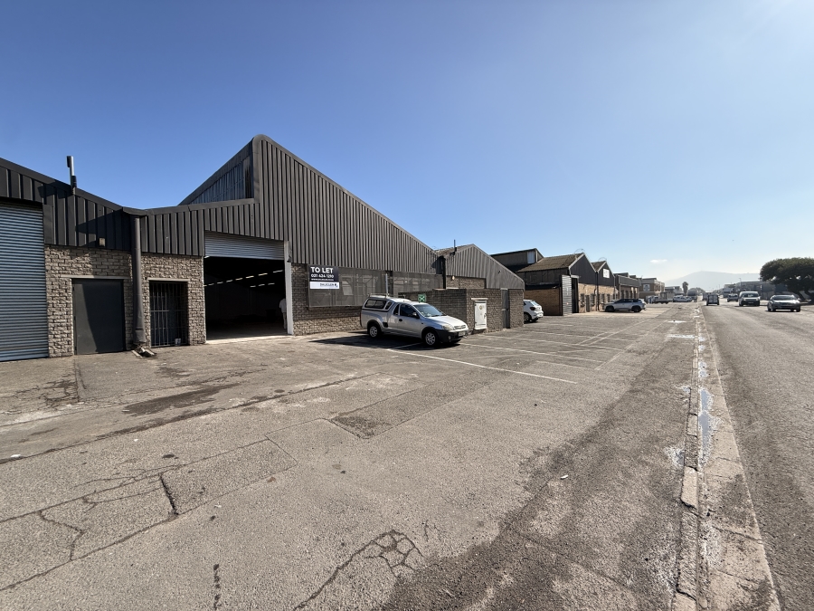 To Let Commercial Property for Rent in Parow Industrial Western Cape